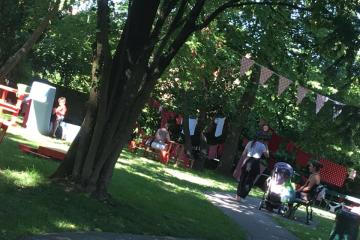 Festival « les enfantillades » au parc de Castelnau..... Un endroit rendu magique par les organisateurs pour les enfants qui se sont déjà totalement approprié le lieu!!!!